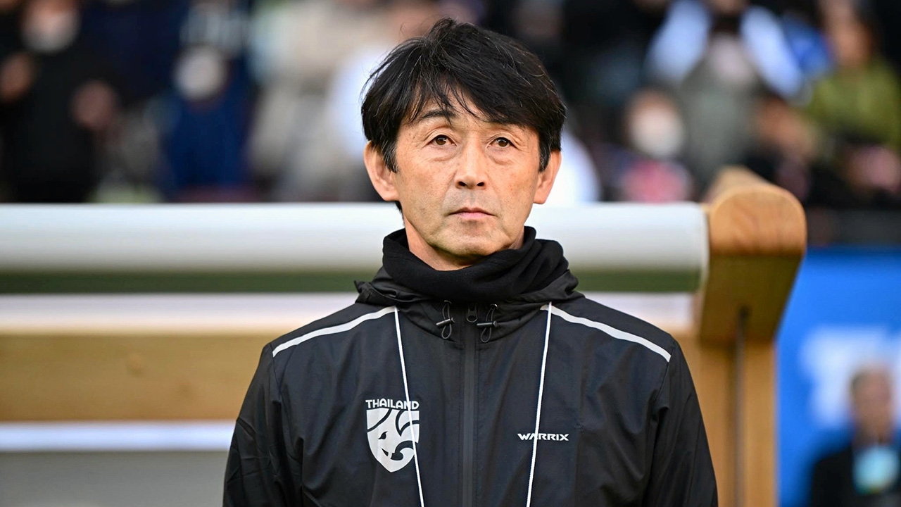 HLV Masatada Ishii chỉ tr&iacute;ch LĐBĐ Th&aacute;i Lan thiếu ch&acirc;n th&agrave;nh - Ảnh 1