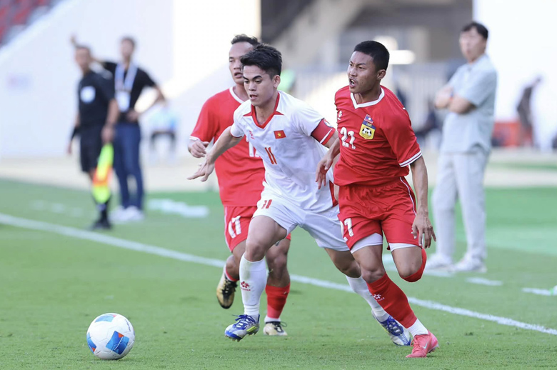 U22 Việt Nam chật vật đ&aacute;nh bại L&agrave;o trong ng&agrave;y ra qu&acirc;n SEA Games 33 - Ảnh 2