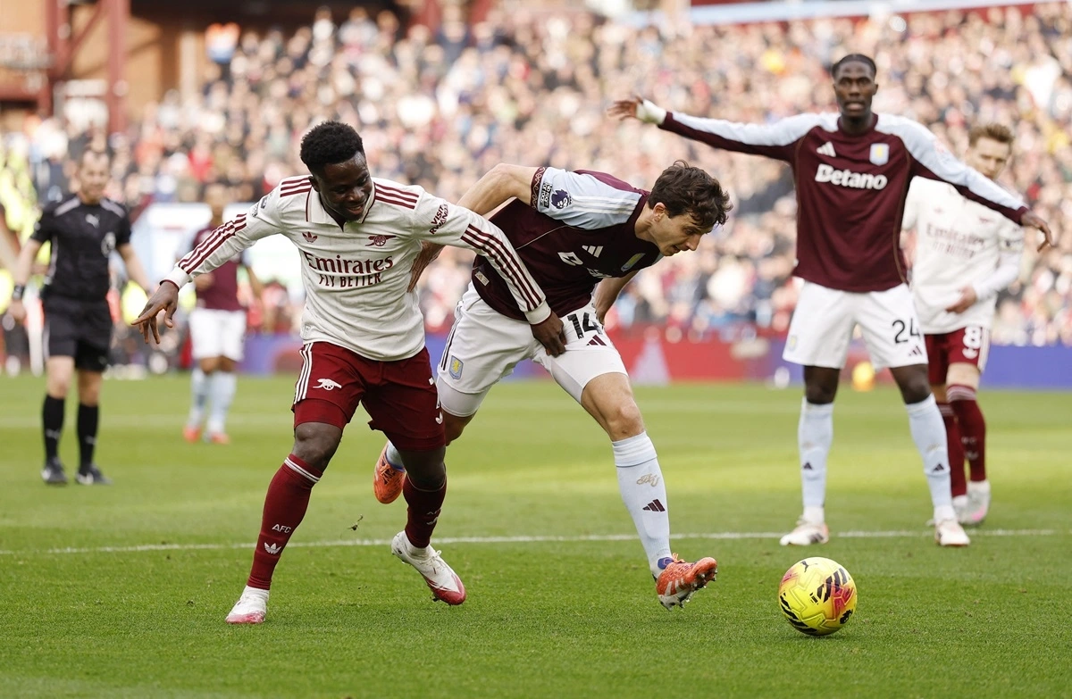 HLV Mikel Arteta đau đớn sau thất bại của Arsenal - Ảnh 1