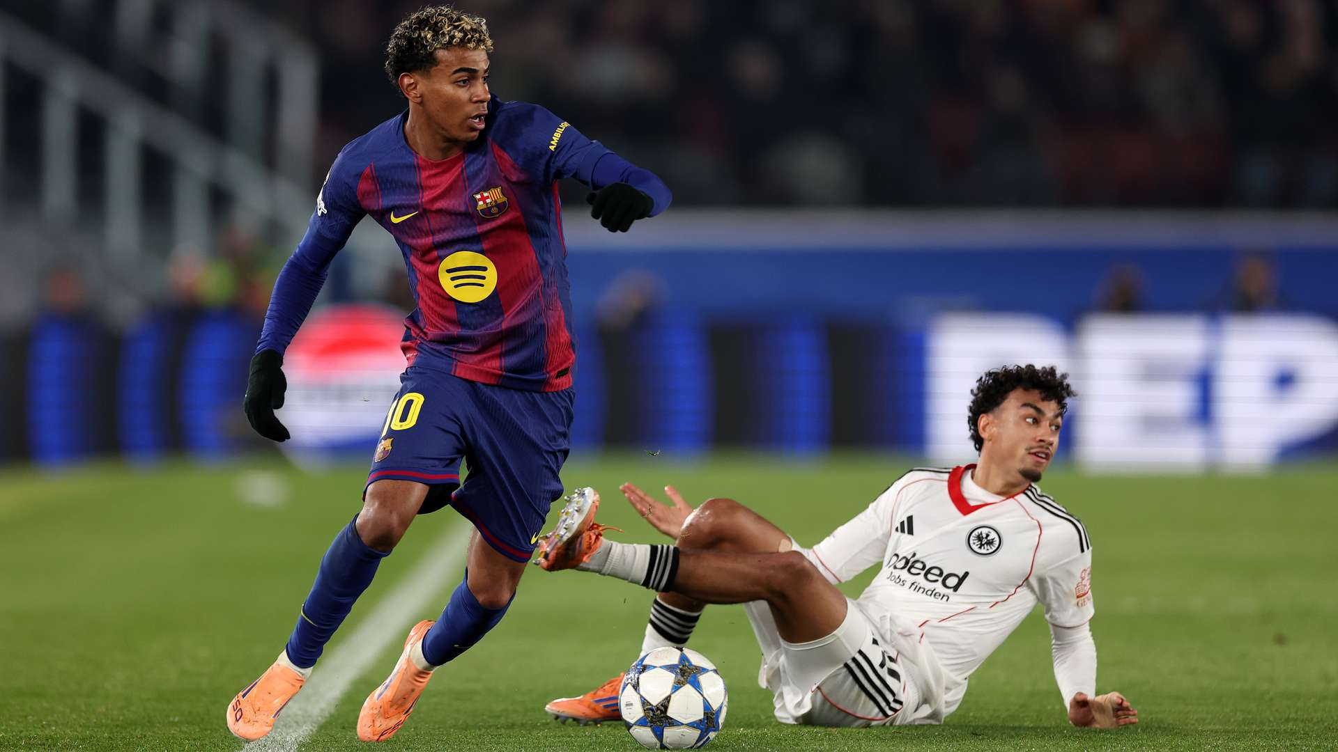 Lamine Yamal vượt mặt Kylian Mbappe lập kỷ lục ấn tượng ở c&uacute;p C1 ch&acirc;u &Acirc;u - Ảnh 1
