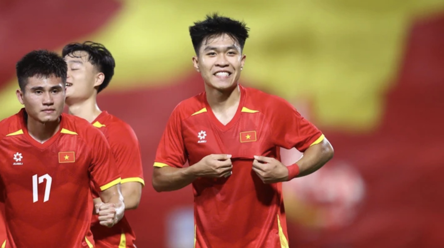 Chuy&ecirc;n gia Tony Ansell dự đo&aacute;n U22 Việt Nam vs U22 Philippines, 15h30 ng&agrave;y 15/12 - Ảnh 1