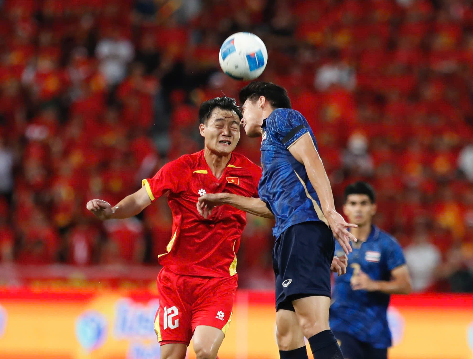 B&aacute;o Th&aacute;i Lan chỉ ra nguy&ecirc;n nh&acirc;n đội nh&agrave; thua ngược U22 Việt Nam - Ảnh 1