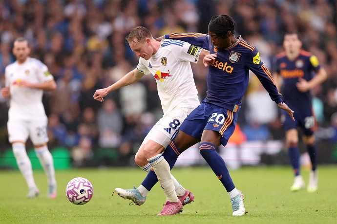 Siêu máy tính dự đoán Newcastle vs Leeds, 3h15 ngày 8/1 - Ảnh 1