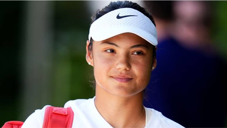Emma Raducanu thua sốc tại tứ kết Hobart International 2026 - Ảnh 1