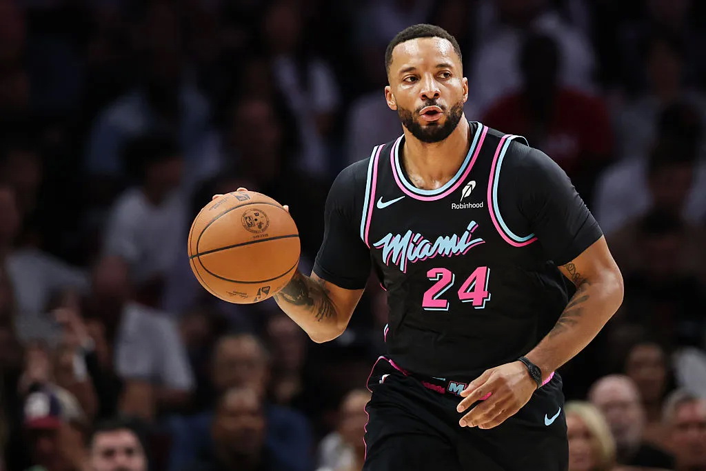 Nhận định b&oacute;ng rổ Miami Heat vs Chicago Bulls, 08h00 ng&agrave;y 1/2: Kh&aacute;ch ki&ecirc;n cường - Ảnh 2