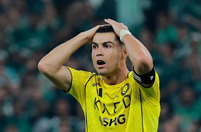 Ronaldo từ chối ra s&acirc;n cho Al Nassr, bất m&atilde;n với ban l&atilde;nh đạo - Ảnh 1