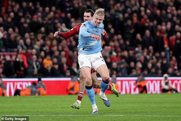 Tranh c&atilde;i về b&agrave;n thắng bị từ chối của Man City - Ảnh 1