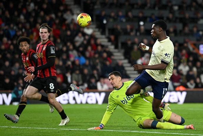 Siêu máy tính dự đoán Everton vs Bournemouth, 2h30 ngày 11/2 - Ảnh 1