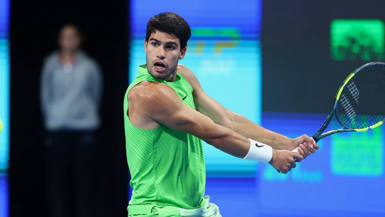 Alcaraz chạm mốc 150 chiến thắng trên mặt sân cứng, vào vòng 2 Qatar Open - Ảnh 1
