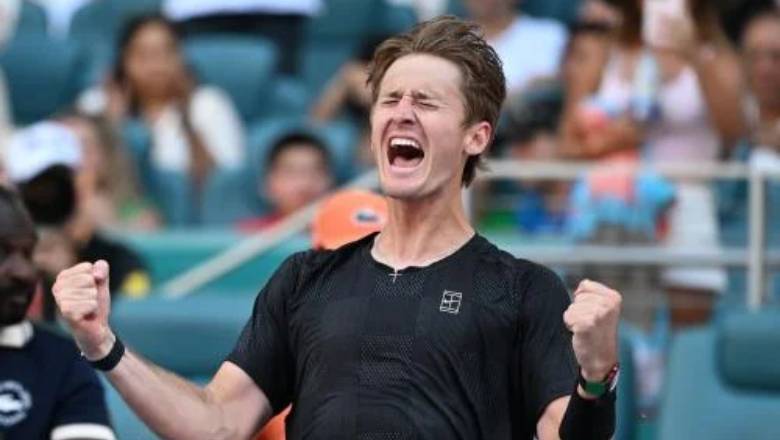 Alcaraz thua sốc Korda ở vòng 3 Miami Open 2026 - Ảnh 1