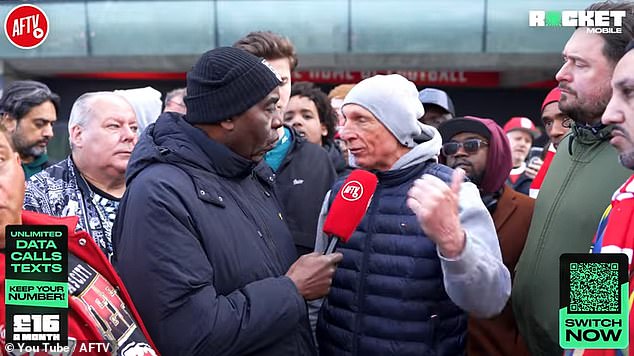 CĐV Arsenal k&ecirc;u gọi sa thải HLV Arteta - Ảnh 1