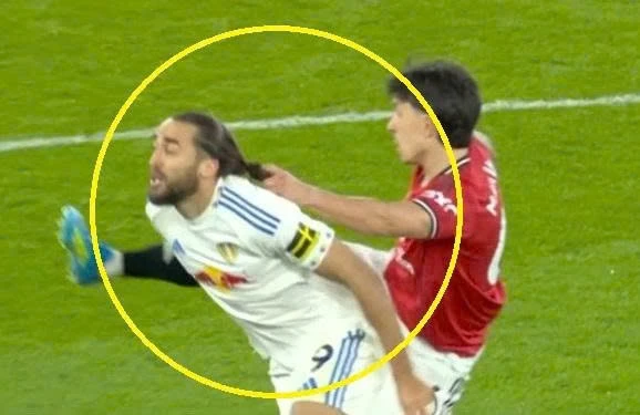 HLV Carrick nổi đi&ecirc;n v&igrave; tấm thẻ đỏ của Lisandro Martinez - Ảnh 1