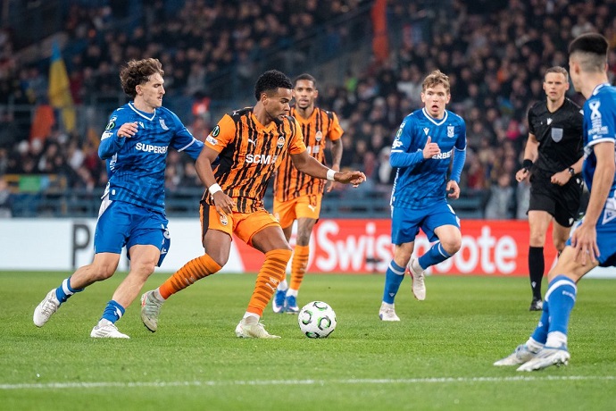 Siêu máy tính dự đoán Shakhtar Donetsk vs Crystal Palace, 2h00 ngày 1/5 - Ảnh 1