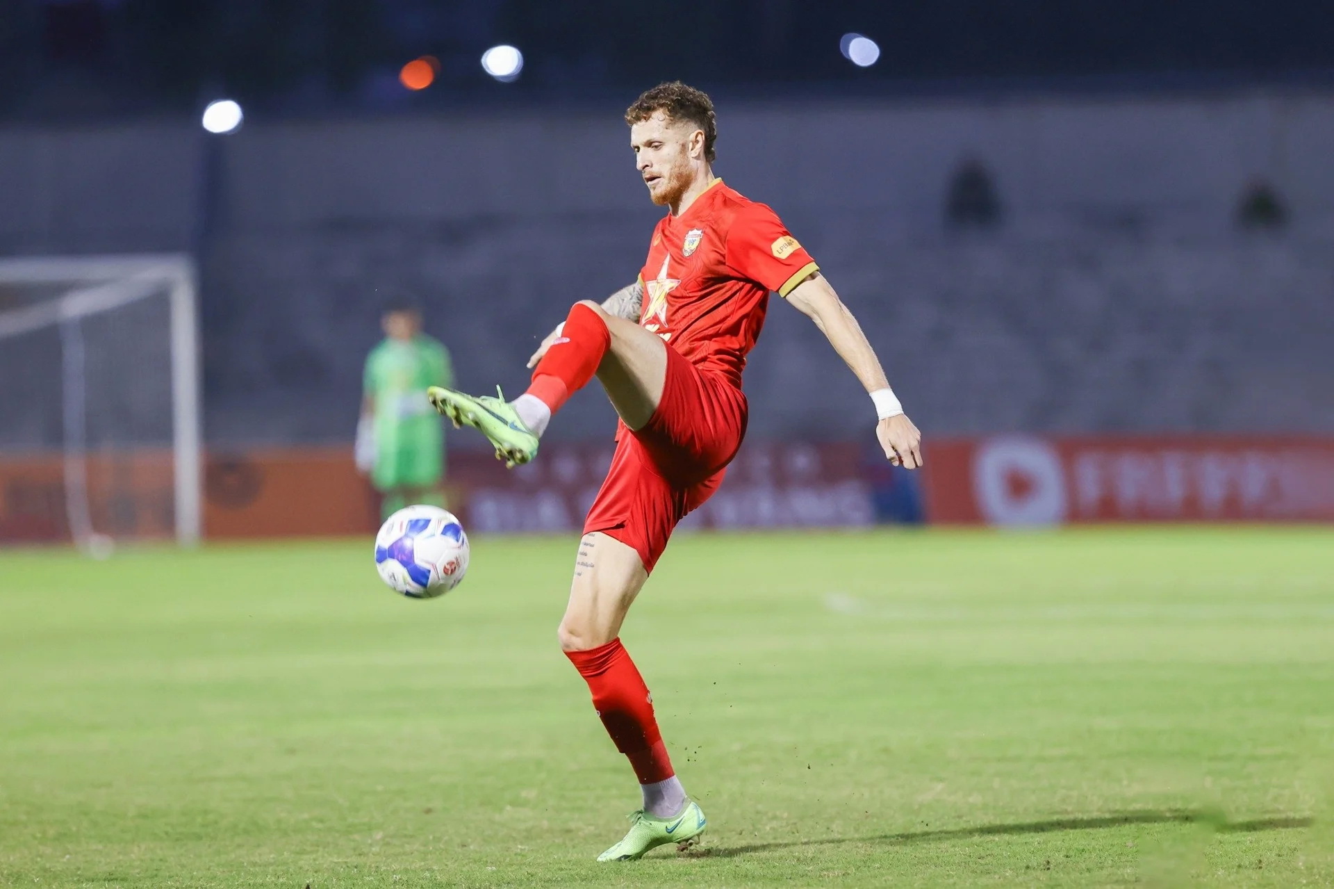 Truyền th&ocirc;ng Th&aacute;i Lan d&egrave; chừng khi Geovane nhập tịch v&agrave; sẵn s&agrave;ng l&ecirc;n tuyển Việt Nam - Ảnh 1