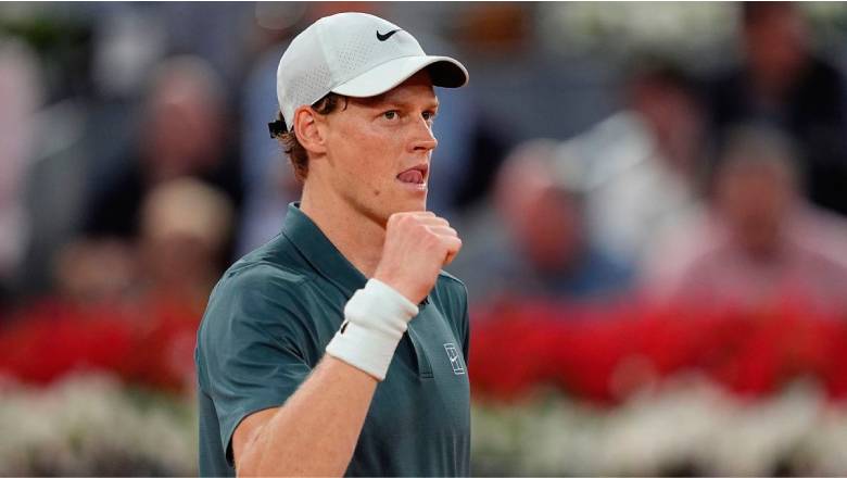 Sinner chính thức phá kỷ lục của Federer, Djokovic và Nadal - Ảnh 1
