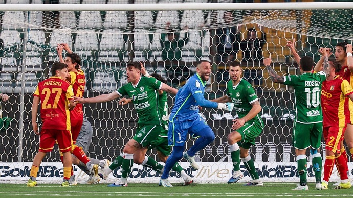 Nhận định, soi kèo Catanzaro vs Avellino, 2h00 ngày 13/5 - Serie B - Ảnh 4