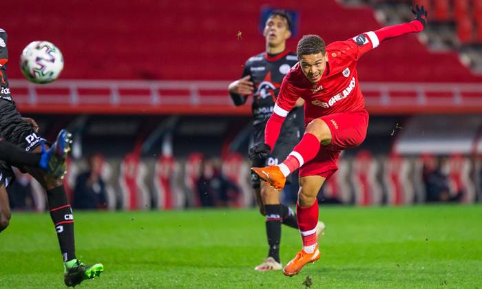 Nhận định Royal Antwerp vs La Louviere, 0h ngày 3/2
