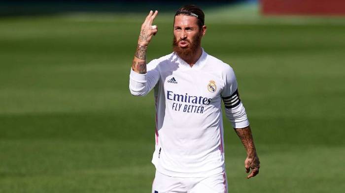 Zidane kh&ocirc;ng chắc Ramos sẽ ở lại Real Madrid
