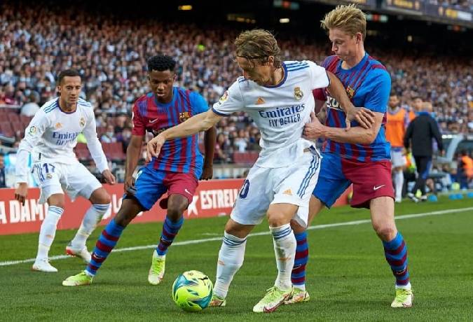 Soi k&egrave;o đội ghi b&agrave;n trước/ sau Real Madrid vs Barcelona, 3h ng&agrave;y 3/3