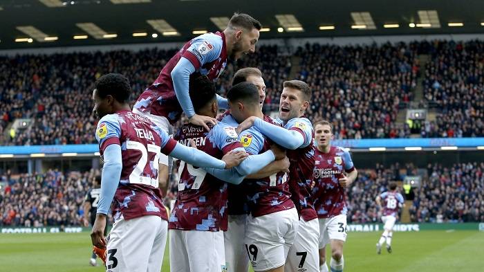 Soi kèo, dự đoán Macao Burnley vs Fleetwood, 2h30 ngày 2/3