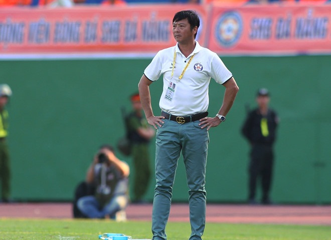 Đức Chinh 'hiện nguy&ecirc;n h&igrave;nh', HLV L&ecirc; Huỳnh Đức n&oacute;i g&igrave;?