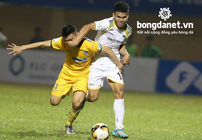 Tin b&oacute;ng đ&aacute; Việt Nam 1/4: SLNA cho cầu thủ tập luyện b&oacute;ng b&agrave;n