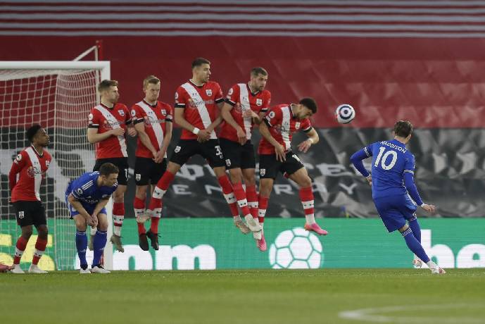 Kết quả b&oacute;ng đ&aacute; h&ocirc;m nay 1/5: Kịch t&iacute;nh ở Ngoại hạng Anh, Ligue 1