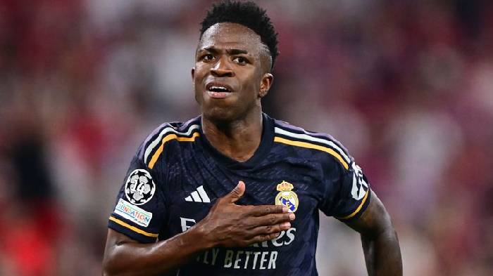 Vinicius lập cú đúp, Real Madrid may mắn thoát thua Bayern Munich