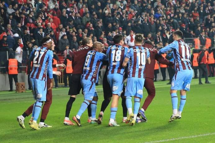 Soi kèo góc Caykur Rizespor vs Konyaspor, 21h00 ngày 01/05