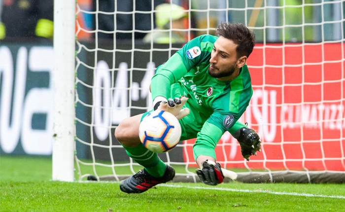 Tin chuyển nhượng ng&agrave;y 1/6: AC Milan gieo sầu MU vụ 'Buffon đệ nhị'