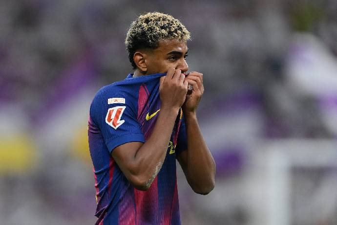 Barcelona lo ngại chấn thương của Yamal không thể chữa khỏi