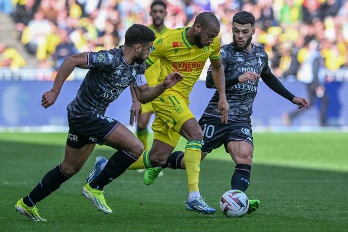 Nhận định, soi k&egrave;o Nantes vs Metz, 23h15 ng&agrave;y 2/11: Cơ hội tho&aacute;t hiểm