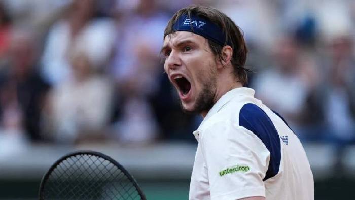 Nhận định tennis Auger-Aliassime vs Bublik, B&aacute;n kết Paris Masters - 20h30 ng&agrave;y 1/11