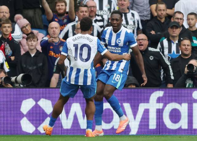 Soi kèo góc Brighton vs Leeds United, 22h00 ngày 01/11