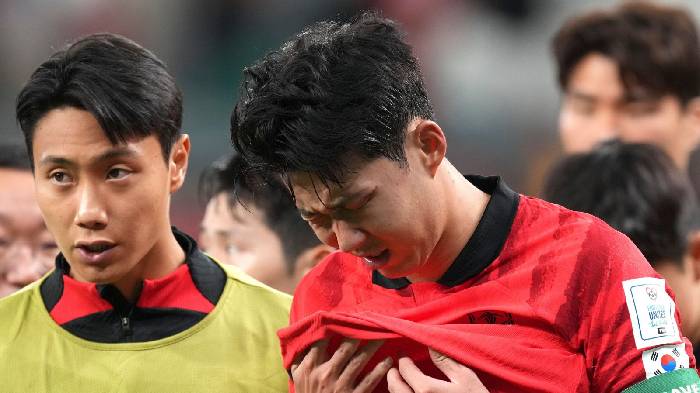 CĐV Hàn Quốc yêu cầu Son Heung-min ngồi dự bị vì phong độ yếu kém