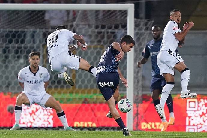 Nhận định, soi k&egrave;o Vitoria Guimaraes vs Nacional, 3h45 ng&agrave;y 3/1: Phong độ tr&aacute;i ngược
