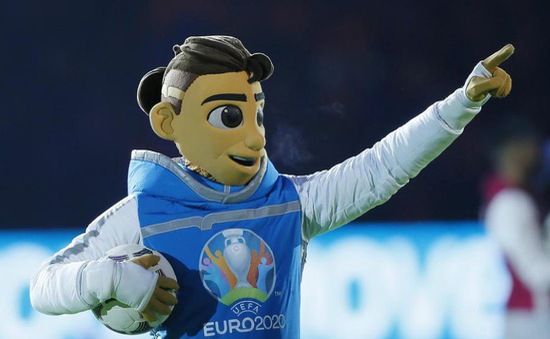 Khám phá linh vật EURO 2021: Skillzy - vận động viên bóng đá freestyle