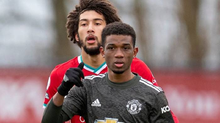 &ldquo;Tiểu Messi' lập c&uacute; đ&uacute;p trong ngay ra mắt MU