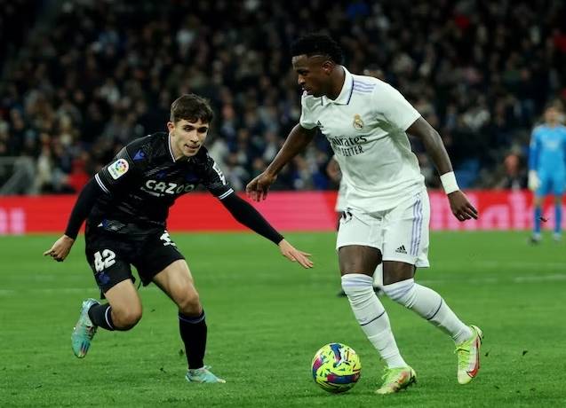 Đội h&igrave;nh ra s&acirc;n ch&iacute;nh thức Real Madrid vs Valencia, 3h ng&agrave;y 3/2 (cập nhật)