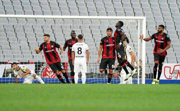 Soi kèo phạt góc Ankaragucu vs Fatih Karagumruk, 17h30 ngày 4/2