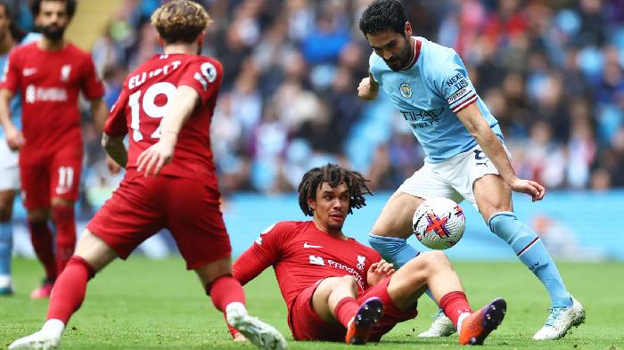 Tin Liverpool tối 2/4: Arnold lại bị chế nhạo; The Kop chạm thống k&ecirc; tệ hại