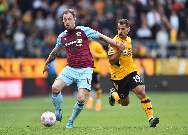 Nhận định, soi k&egrave;o Burnley với Wolves, 01h45 ng&agrave;y 3/4: Đường c&ugrave;ng v&ugrave;ng l&ecirc;n