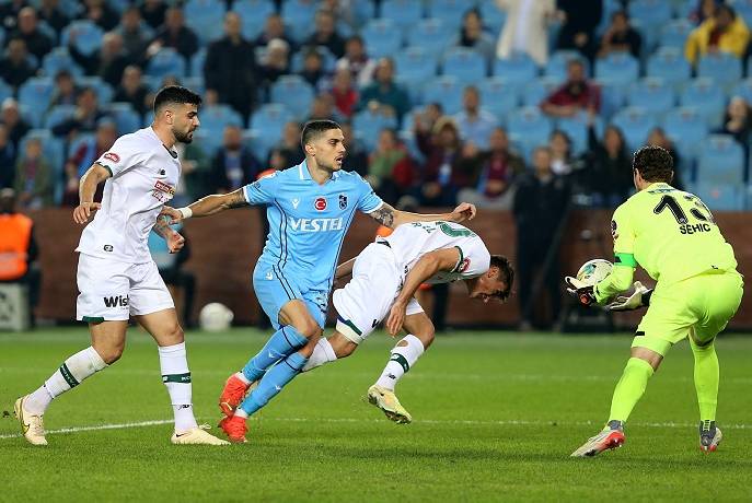 Nhận định, soi k&egrave;o Konyaspor với Trabzonspor, 0h30 ng&agrave;y 4/4: Kh&aacute;t khao trụ hạng