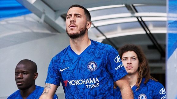 Hazard xuất hiện trong 'tấm &aacute;o' mới
