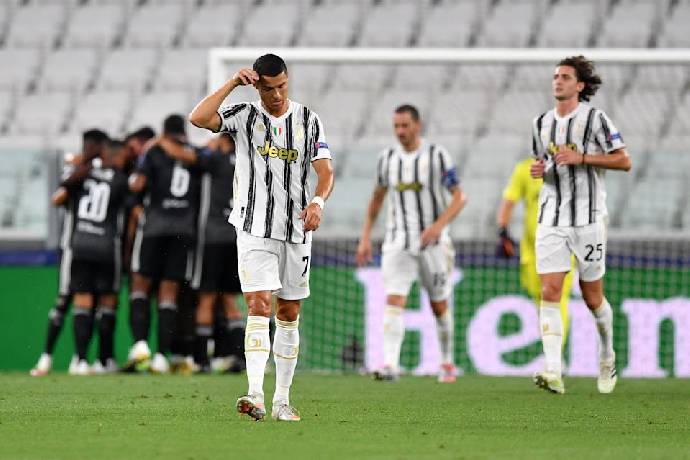 Juventus ch&iacute;nh thức th&agrave;nh cựu vương Serie A