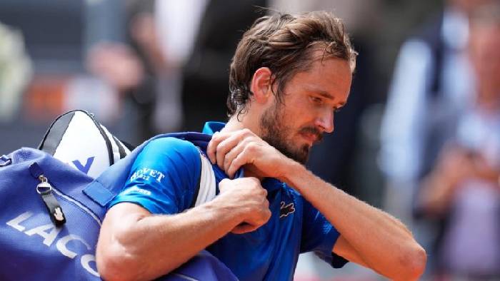Medvedev bị loại khỏi Madrid Open 2025, Ruud vào bán kết