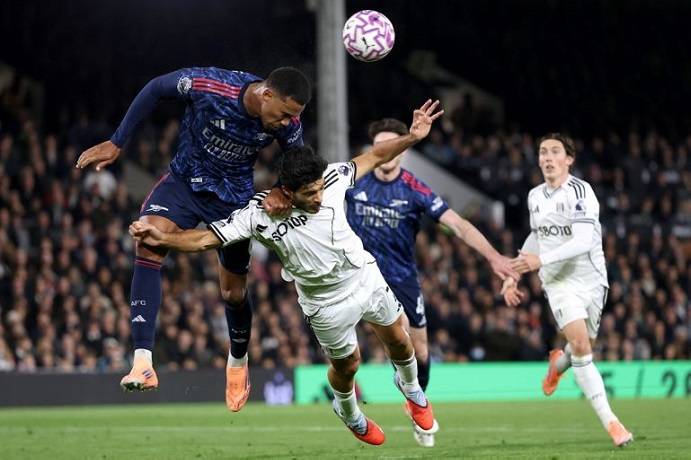 Siêu máy tính dự đoán Arsenal vs Fulham, 23h30 ngày 2/5