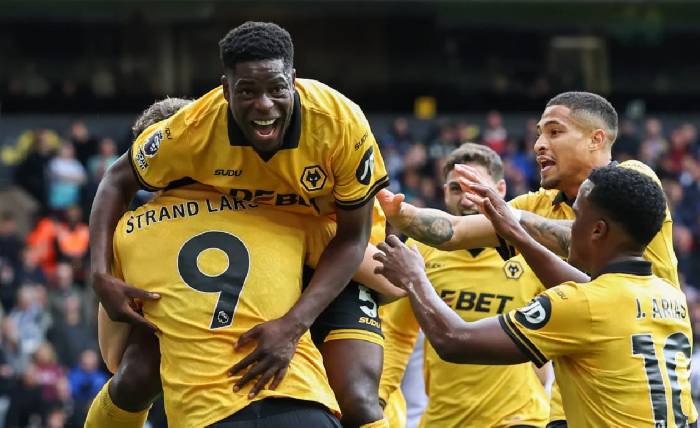 Soi kèo góc Wolves vs Sunderland, 21h00 ngày 02/05