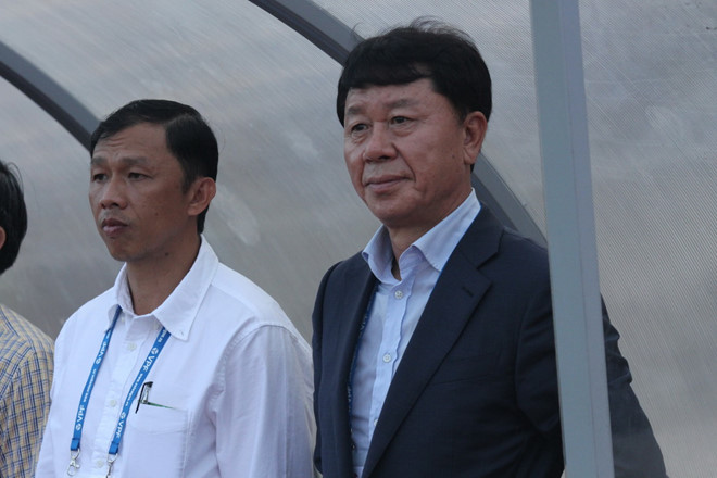 HLV Chung Hae-seong tiết lộ bí mật hậu trường ở HAGL