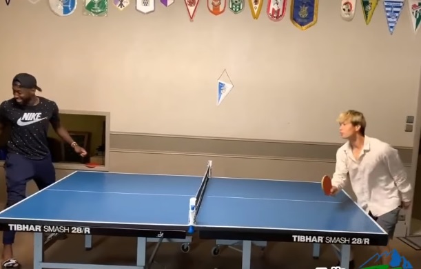 Hạ gục đồng đội chớp nhoáng, Công Phượng giành chức vô địch môn bóng bàn